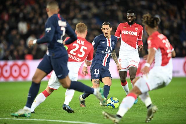 中国男篮新阵容首次亮相（中国男篮全新阵容迎来首秀）