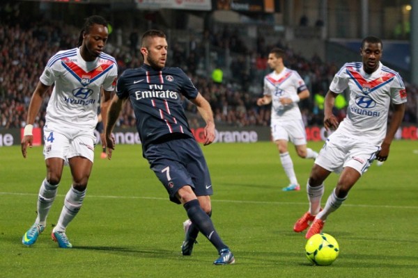 德甲60年头一遭！中国乒乓名将登传奇封面，王励勤都要偷师（德甲60年首例：中国乒乓名将登上传奇封面，连王励勤也要取经）