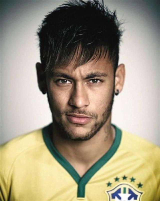 前超级碗冠军：若凯恩全心投入美式橄榄球，能在NFL闯出一片天（前超级碗得主称：若凯恩专注橄榄球，有望在NFL大放异彩）