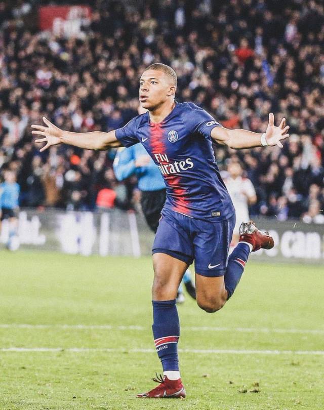 美国男篮新生代表现亮眼（美国男篮新秀大放异彩）